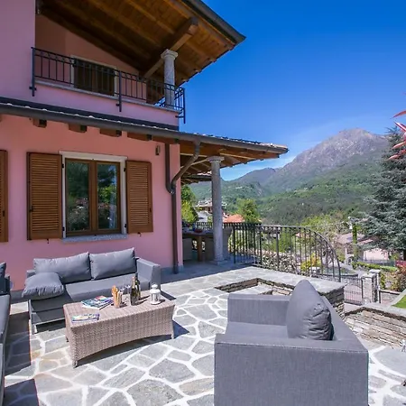 Sleeps 10 Pool Air Con فيلة ميناجيو