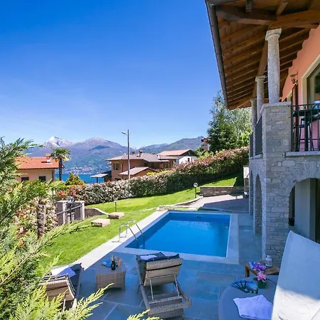 Sleeps 10 Pool Air Con فيلة