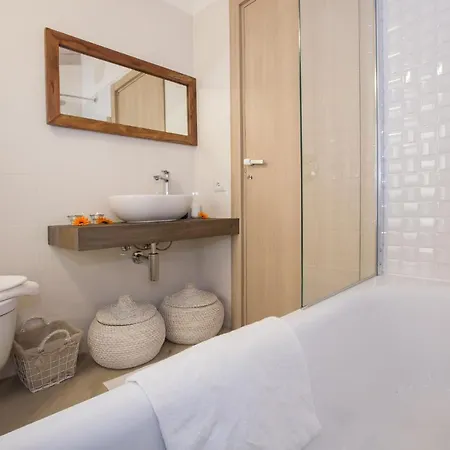 Sleeps 10 Pool Air Con * ميناجيو